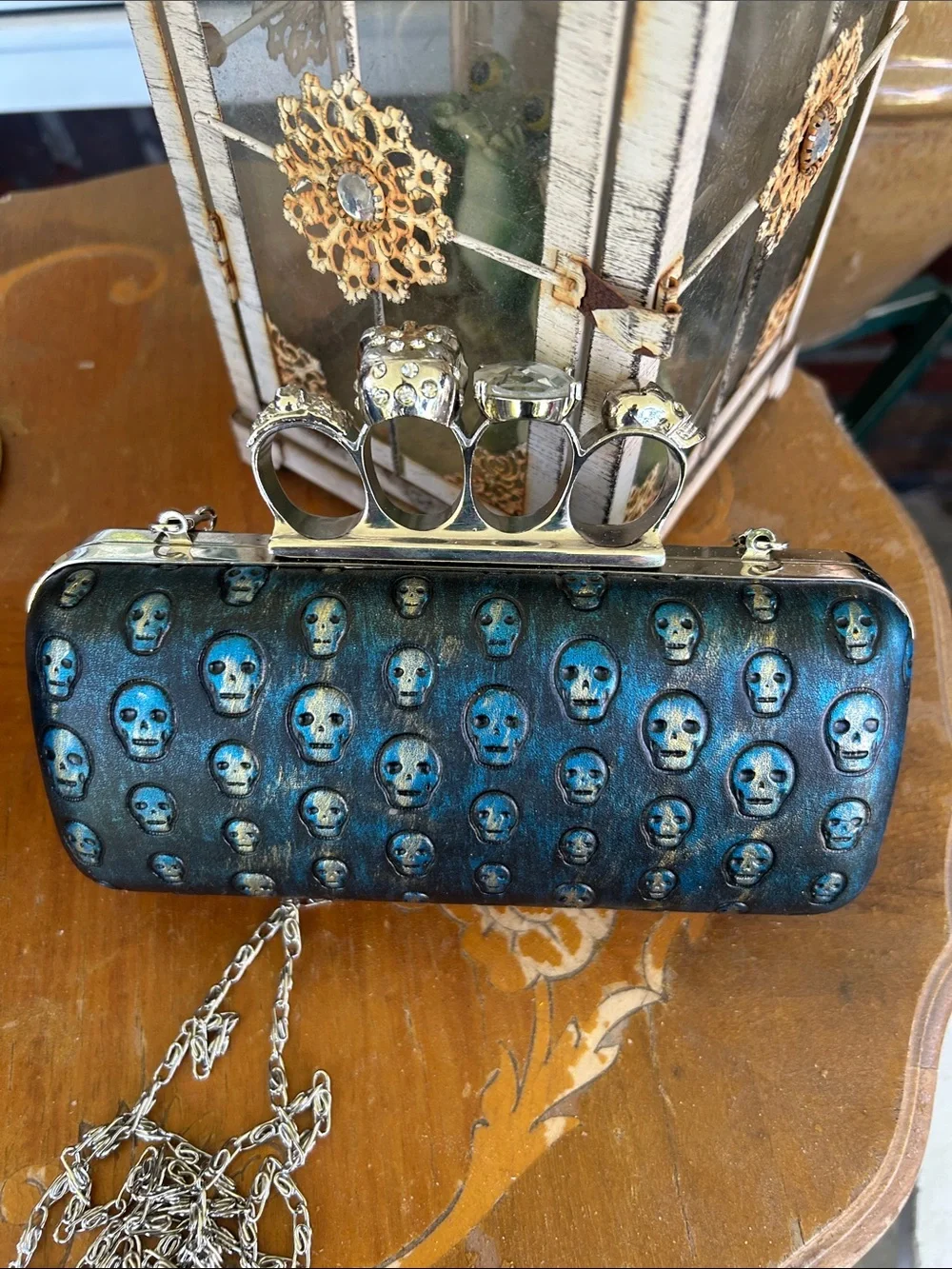 Vintage Skull Embossed Teal Knuckle Ring Clutch